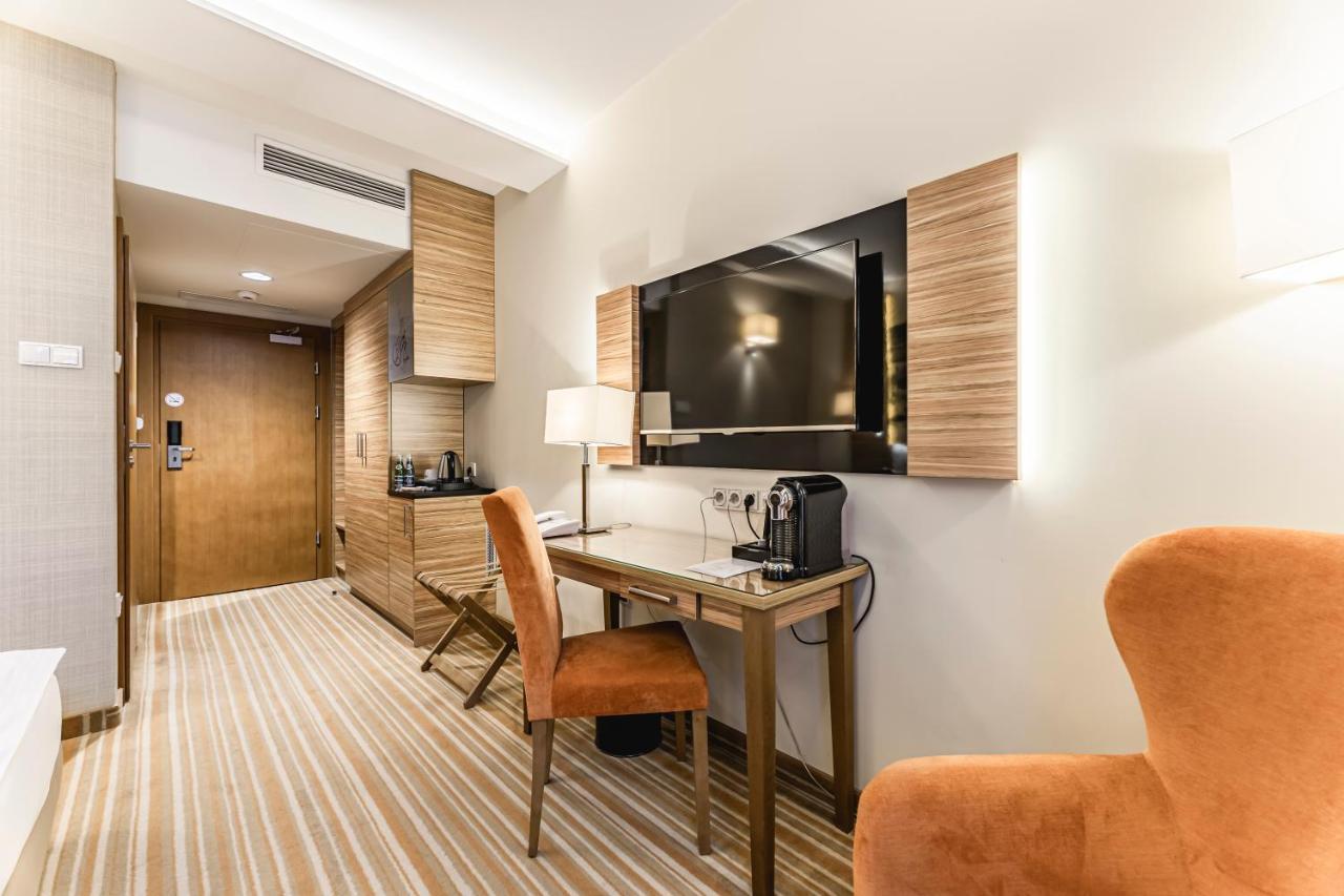 Hotel Wieniawski Lublin Kültér fotó